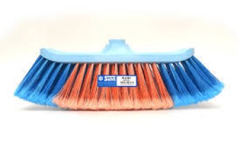 ESCOBILLON BICOLOR PLUMADO