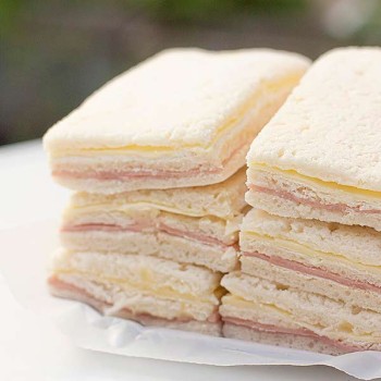 SANDWICH DE MIGA -  JAMON Y QUESO