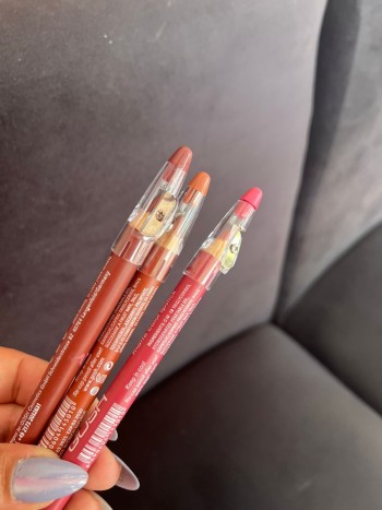 LÁPIZ LABIAN CON SACAPUNTAS