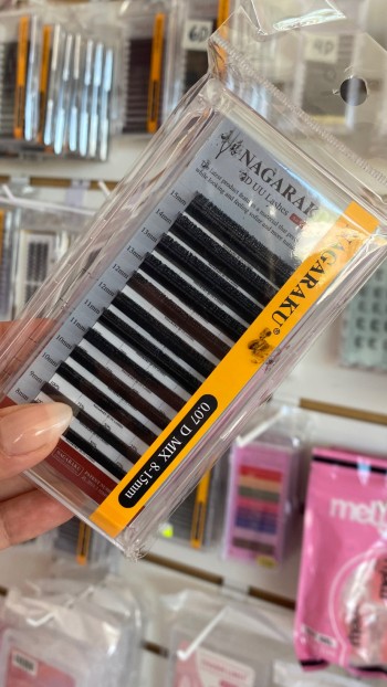 PESTAÑAS 2D UU 0.07 MIX