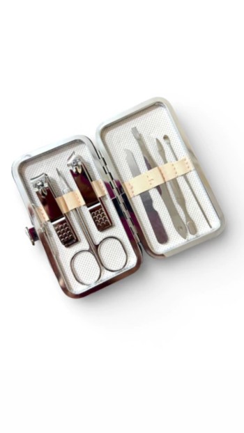 SET DE MANICURA PARA CARTERA