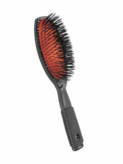  CEPILLO NEUMATICO MANGO GOMA PUA NYLON NEGRO (7798331852704)
