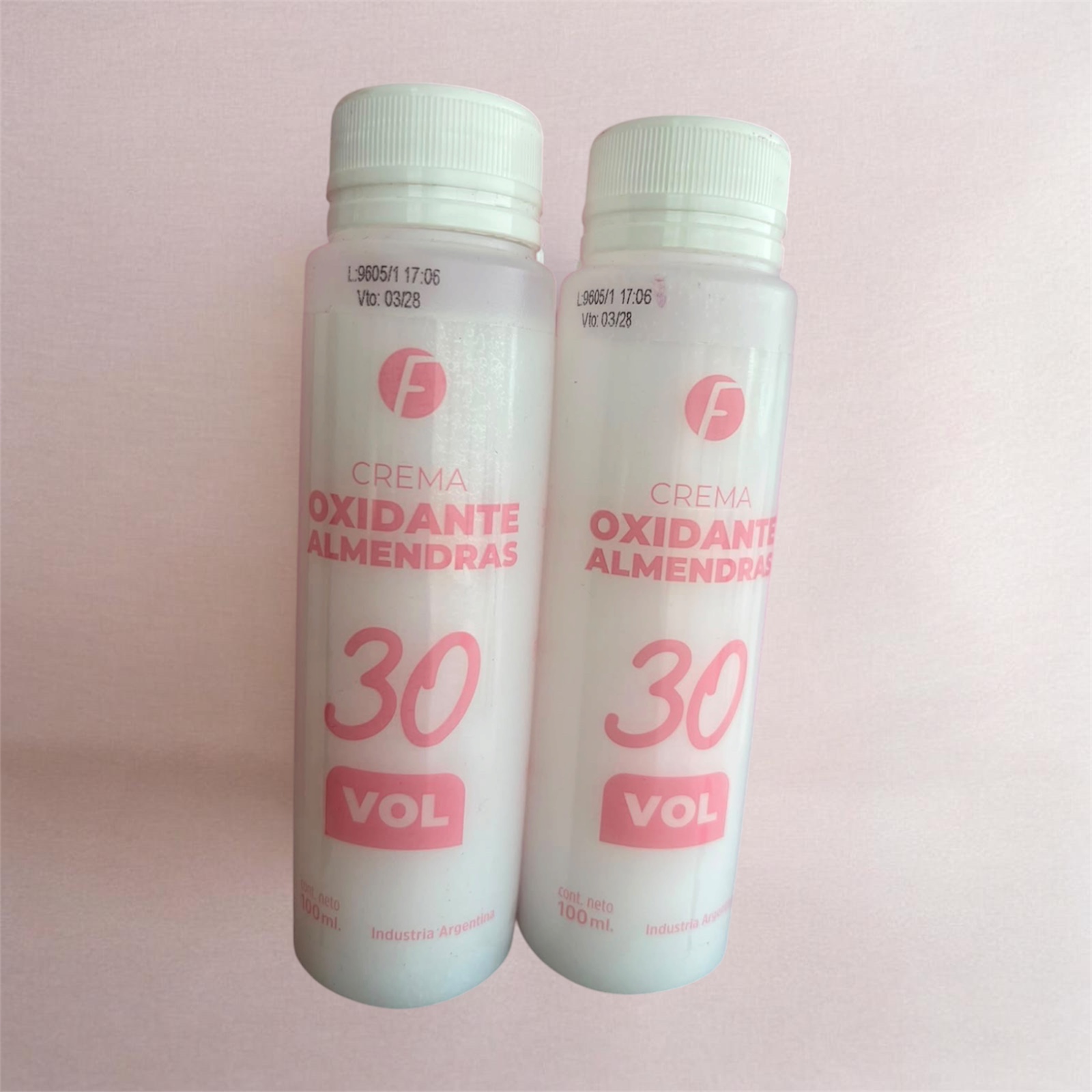 CREMA OXIDANTE REVELADOR ALMENDRA 30VOL