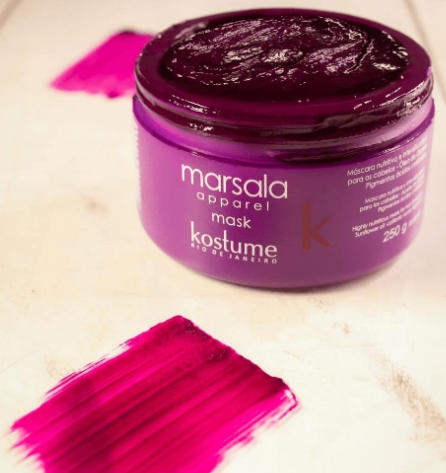 Mascara Kostume