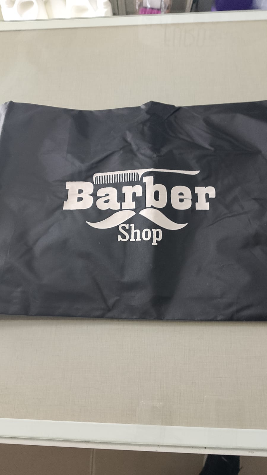 CAPA CON TIRA  BARBER SHOP