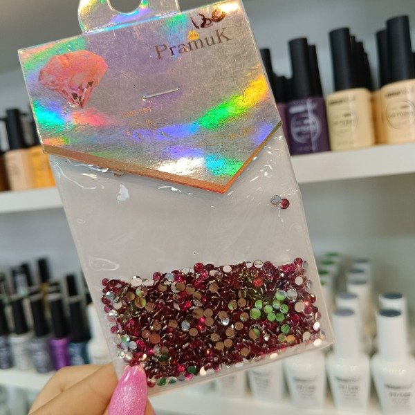 strass pramuk