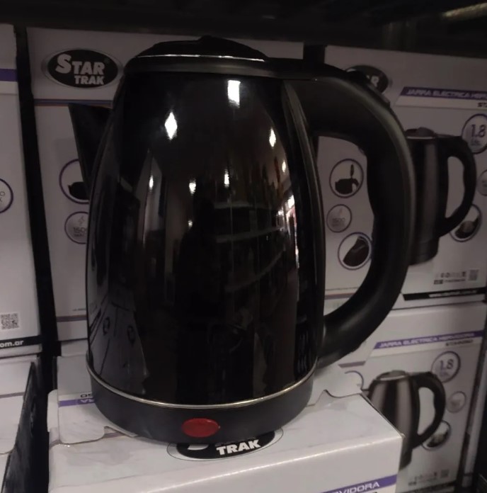 Pava eléctrica de acero inóxidable Negra 1.8 litros sin corte - STARTRAK