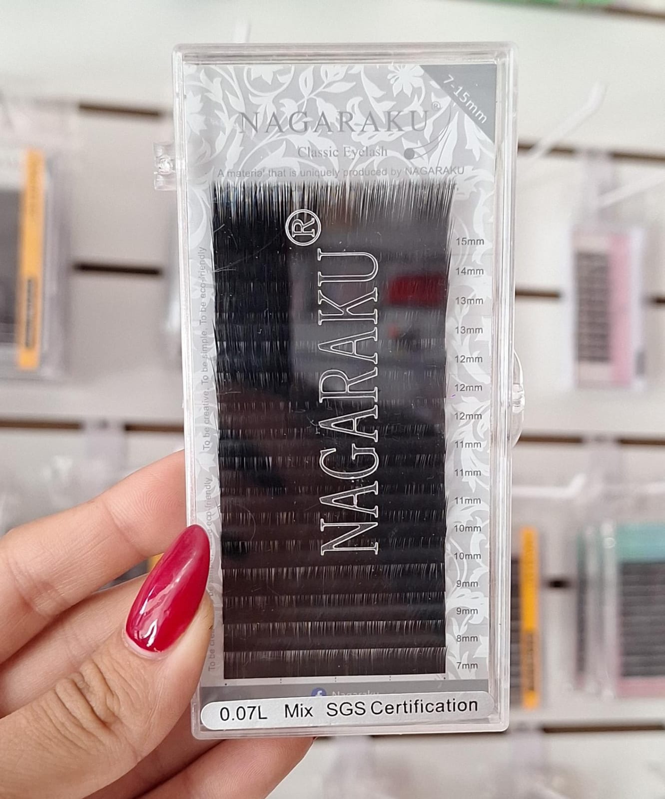 PESTAÑAS NAGAKARU MIX 0.07 L