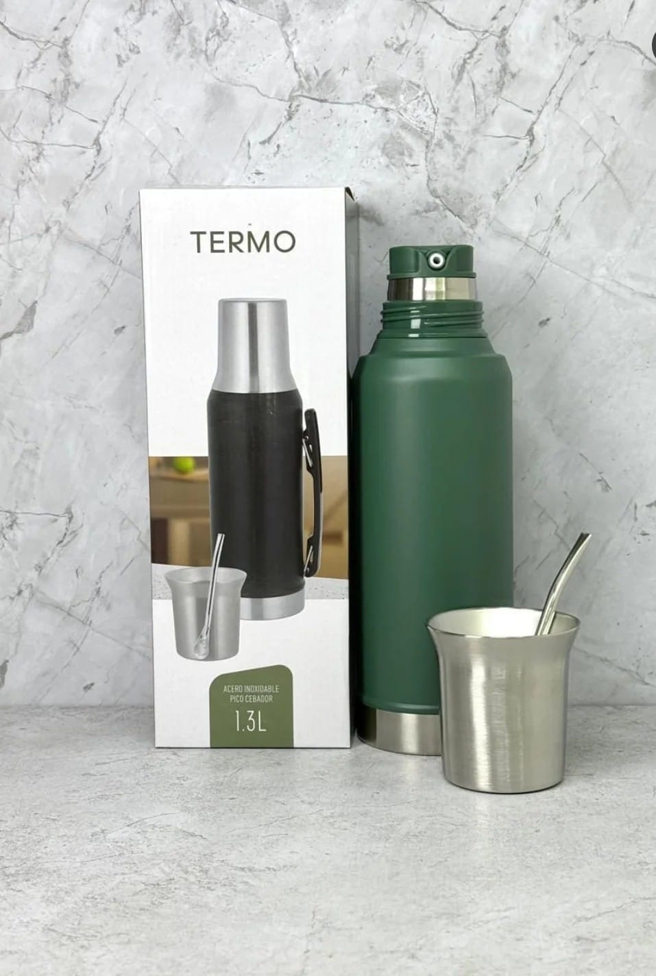 Termo Acero Inoxidable 1.3L con Pico Cebador
