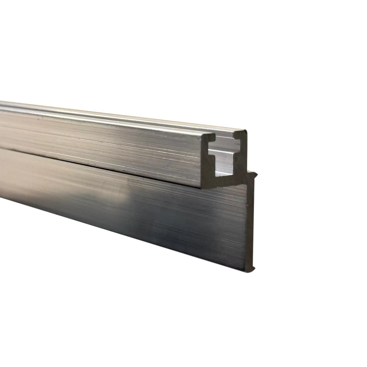 T174-PERFIL RIEL DE ALUMINIO PARA RACK