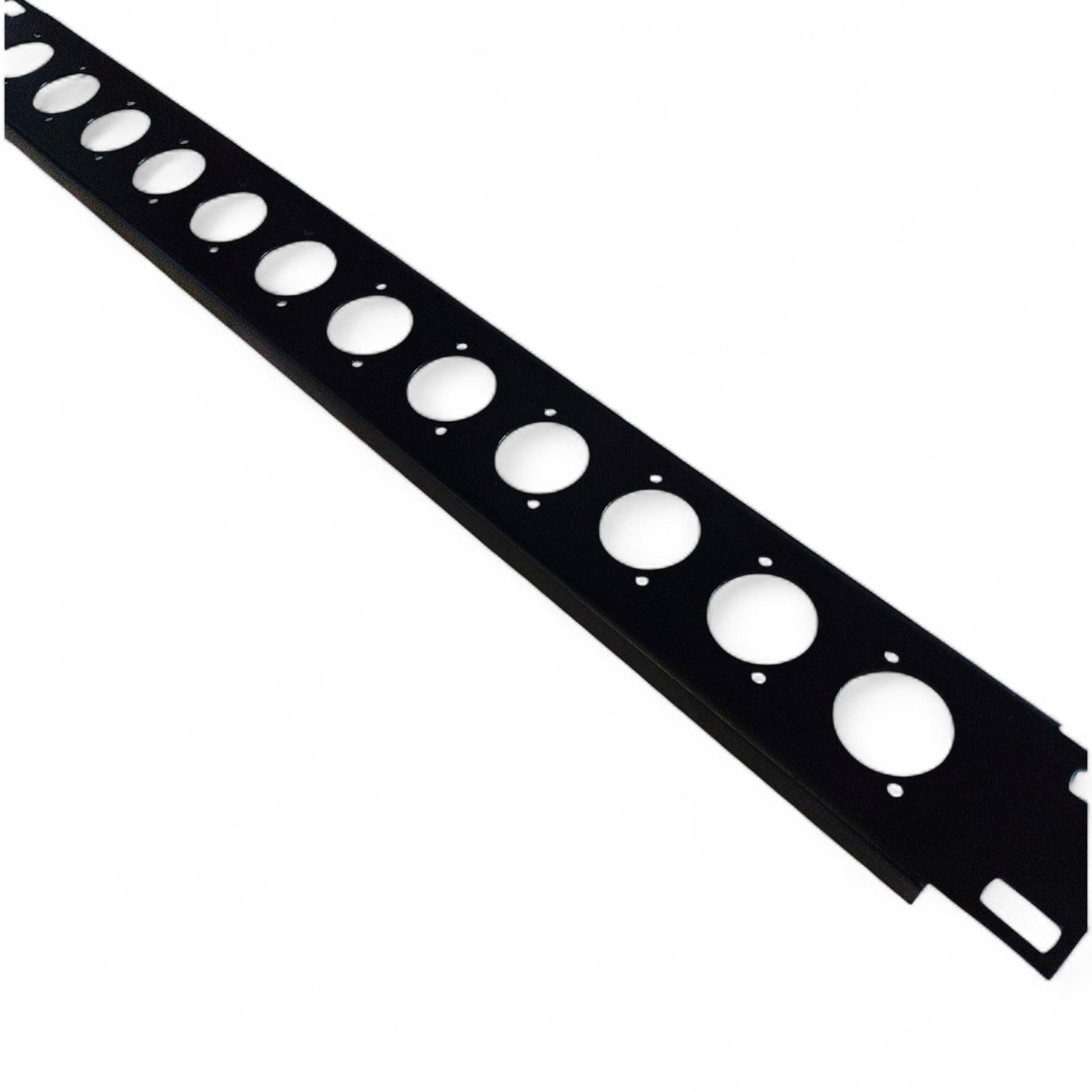 CH13-CHAPA PARA RACK 1U 12 XLR HEMBRA