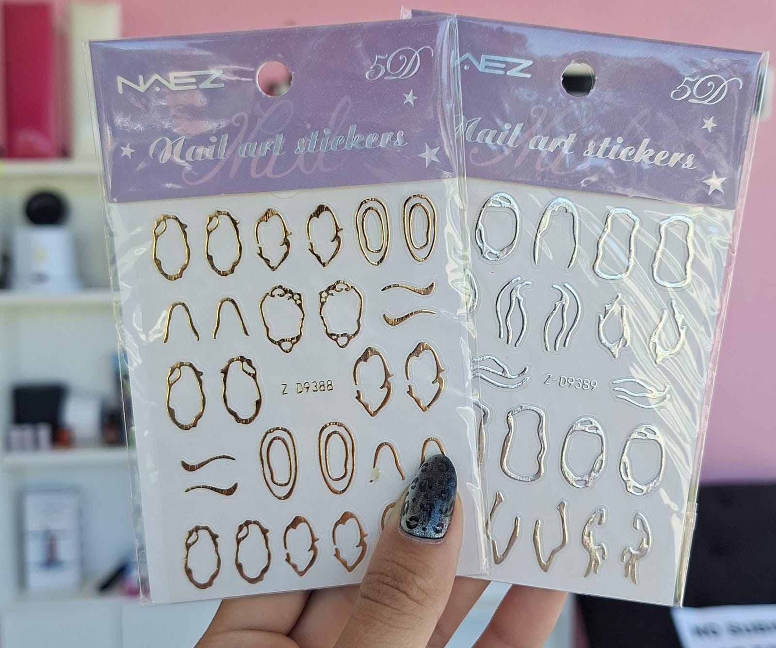 STIKERS RELIEVE NAEZ